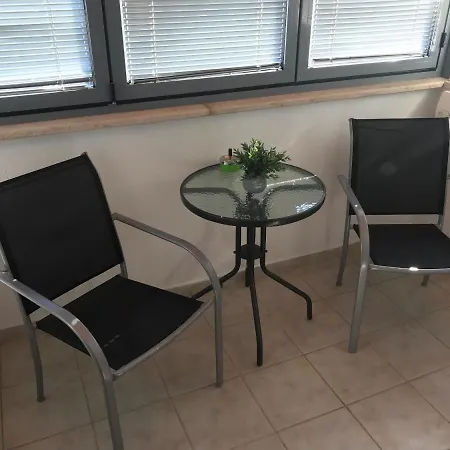 Angela With Private Garage Slot *