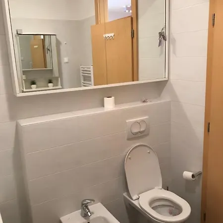 Angela With Private Garage Slot Pola